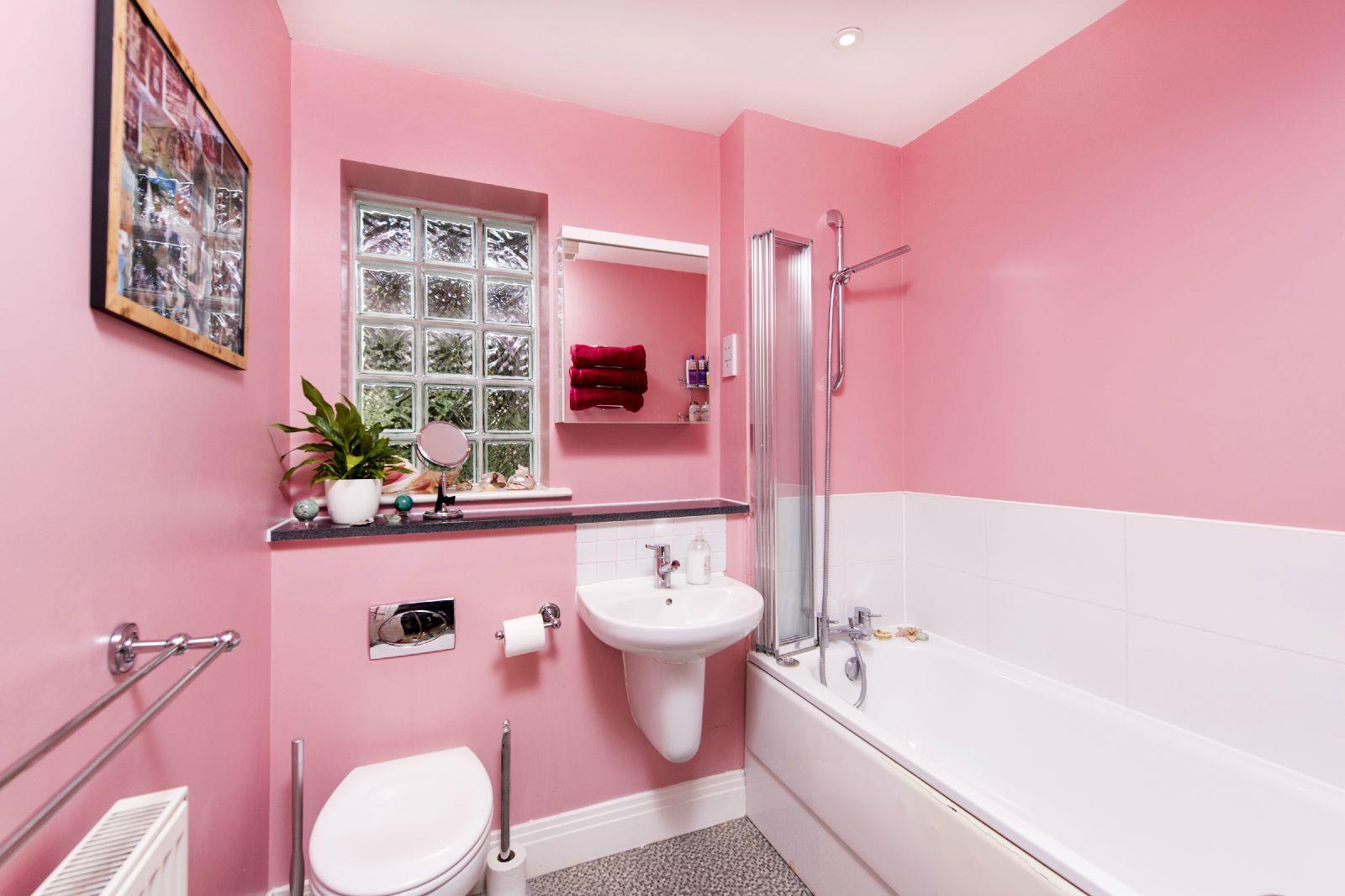 Peak Court, London